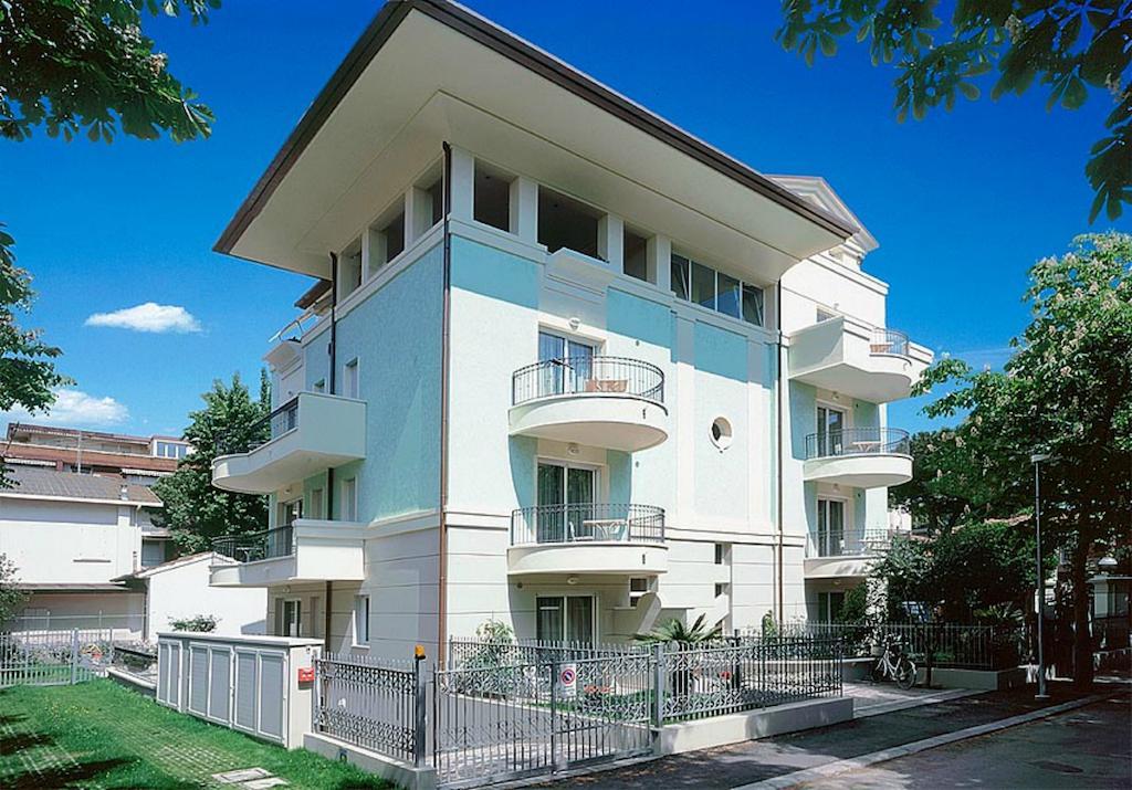 Residence Hamilton Riccione Bagian luar foto