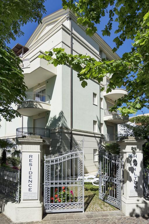 Residence Hamilton Riccione Bagian luar foto