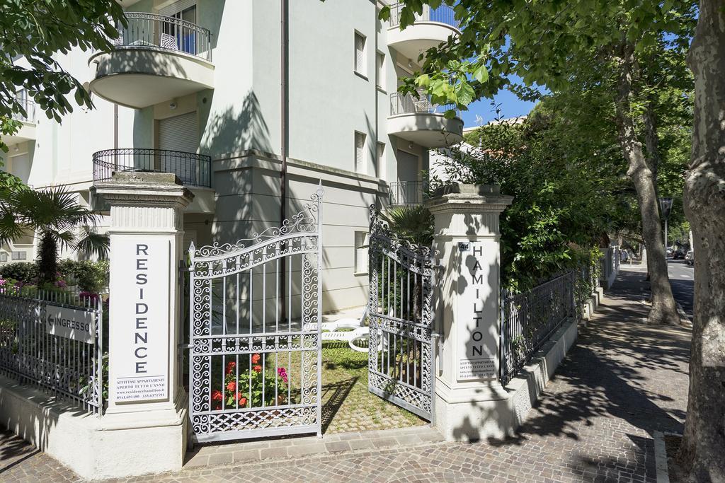 Residence Hamilton Riccione Bagian luar foto